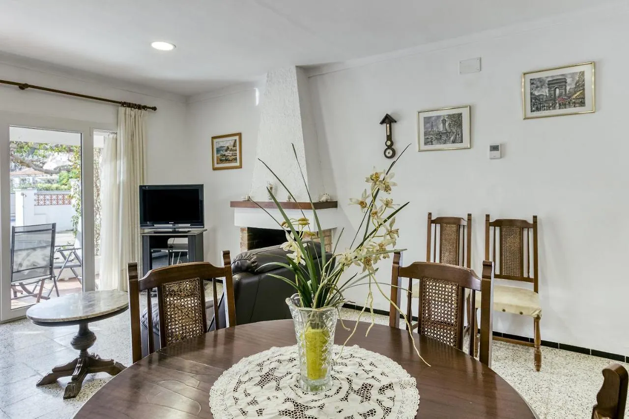 Casa Dalies Villa L'Escala Spain